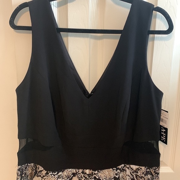 Xscape Plus Snake Print Sleeveless Gown - Picture 2 of 8